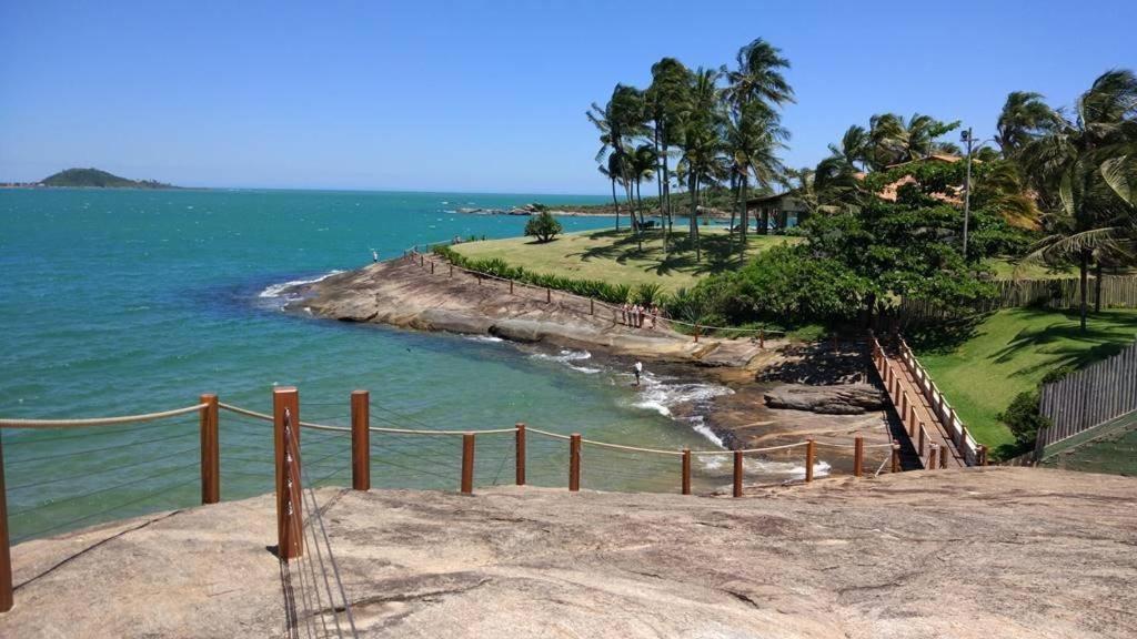 Praia Do Morro - Guarapari - Apto 2 Quartos Com Internet - Piscina - Ar Split - Edificio Gil Nogueiraアパートメント エクステリア 写真
